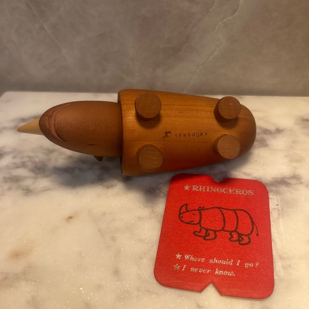 Senshukai Royal Pet Wooden Rhino Figure – Vintage Japanese Toy w/ Original Card - Picture 2 of 8